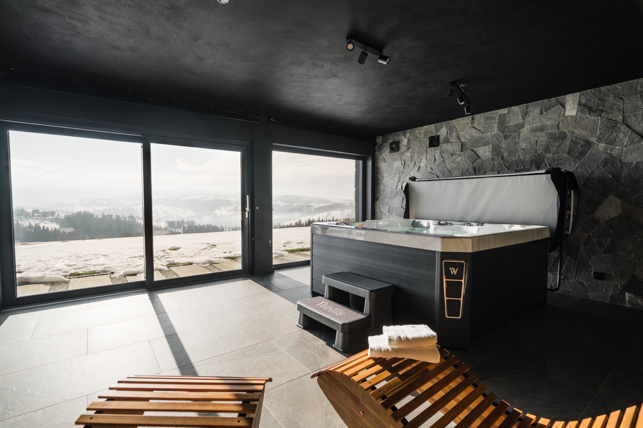 Panorama Tatr z tarasu Tatres Bachledówka - zdjęcie 30